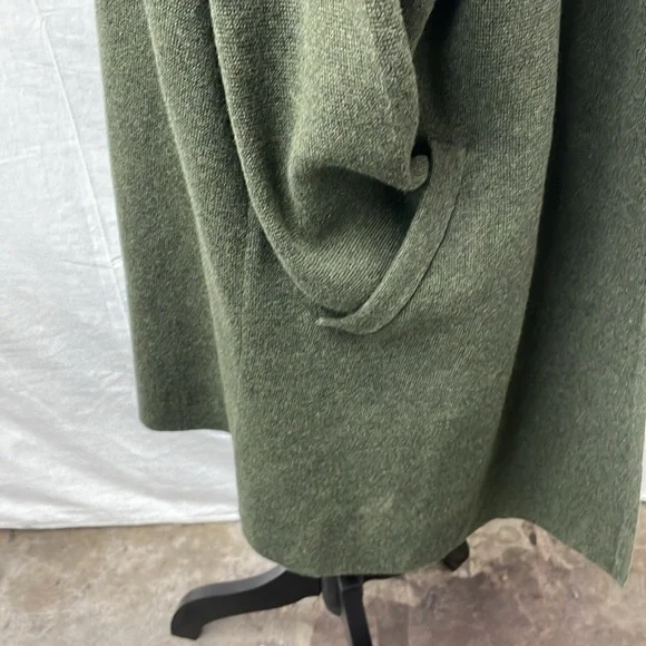 J Crew long cardigan wrap sweater in olive green, 100% cotton, size large - Picture 4 of 7